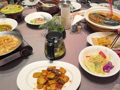-香山湖家家宴(中山陵店)