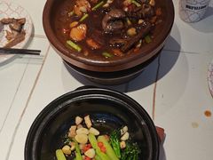 -阿瓦山寨·湘菜现炒·剁椒鱼头王(咸阳总店)