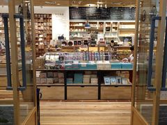 -猫的天空之城概念书店(印象城购物中心店)