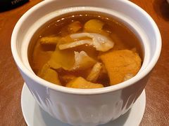 花胶炖螺头汤-新荣记(建国门外大街店)