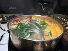 -椰子湾·海南火锅·糟粕醋·椰子鸡(正大广场店)