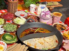 -赵美丽·重庆社区火锅·直营店(火车东站·中豪国际店)