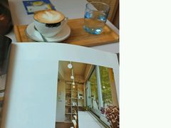 -武汉境自在書店