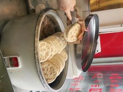 -烤鸭肉夹馍鸭汤店