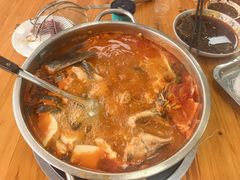 -苗侗地道红酸.酸汤鱼·酸汤牛肉