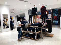 -优衣库(威海威高购物中心店)