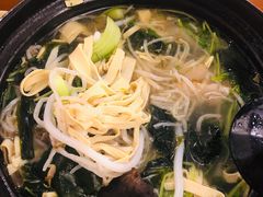 -丽虹云南过桥米线(兴工街店)