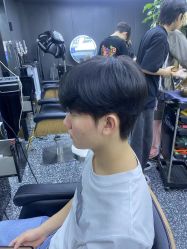 点击看大图 -藤野造型专业烫染接发