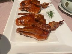 脆皮乳鸽-荣府宴(南阳路店)