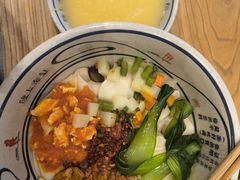 -陇上秦轩西安biangbiang面(朝龙汇店)