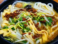 -丽虹云南过桥米线(兴工街店)