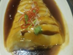 -东口码头·烧鸽子·鱼头泡饼·地方菜(金鹰悦城店)