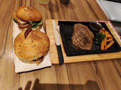 -必胜客(白广路店)