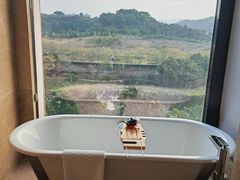 -广州汇华希尔顿逸林酒店