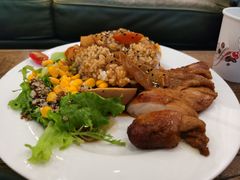 -汽车博物馆主题餐厅