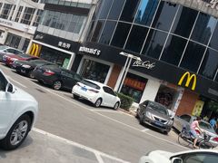 门面-麦当劳(北苑秋实路店)