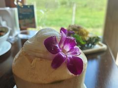 -Chom Cafe and Restaurant