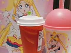 -奈雪的茶(湖滨银泰in77C区PRO店)