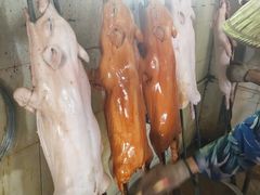 -黄记四更烤乳猪店
