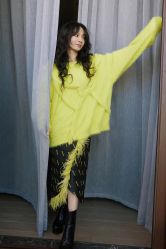 -变画·发型STUDIO