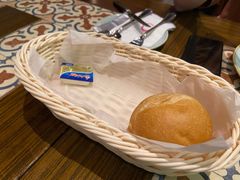 餐前面包-福龙葡国餐(百老汇店)