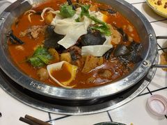 -晓彭肥肠鸡·泡椒鸡火锅(水木天地店)