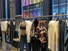 -URBAN REVIVO(深圳华润万象天地店)