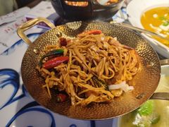 -川流不息·地道川菜·小龙虾(新松江路店)