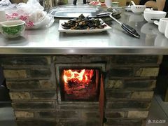 -屯老二农家铁锅炖·行业领军者(梅江店)