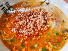辣肉面-吾介小籠館