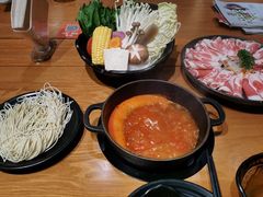 -呷哺呷哺(普陀乐购真北店)