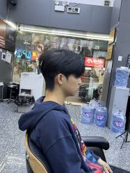 -藤野造型专业烫染接发