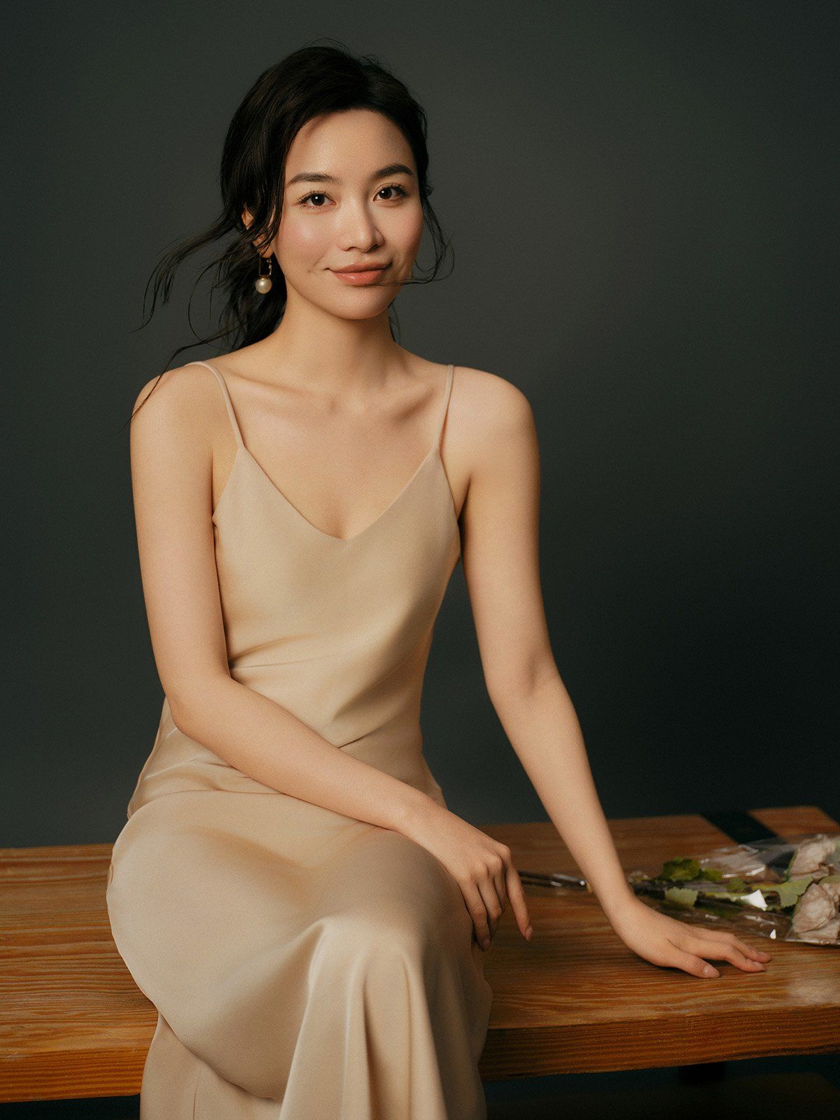 知性且优雅99气质满分的轻熟风肖像写真