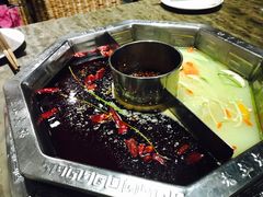 -佬土鹅肠火锅(中建大观店)