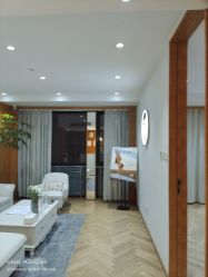 -HEYAN荷妍专业脱毛连锁机构