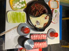 -钢管厂五区小郡肝串串香火锅(梅川路店)