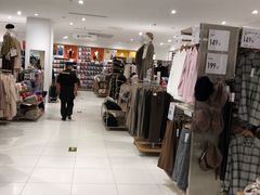 -优衣库(郑州二七万达广场店)
