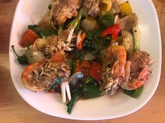 -J Daeng Seafood