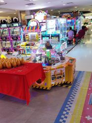 -Fang Fang Monkey·方方猴(国瑞购物中心店)