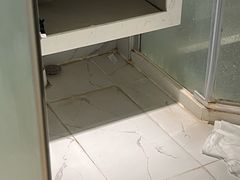 -柏曼酒店(广州长隆旅游度假区汉溪长隆地铁站店)