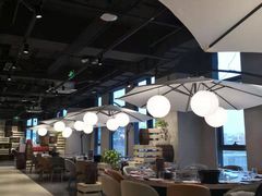 大堂-日进一片海.生腌海鲜火锅.宵夜烧烤(三里屯总店)