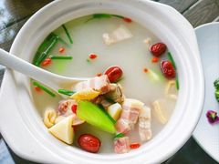 -七的湖·晚芳亭·阳澄湖农家菜·大闸蟹(莲花岛店)