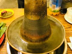 -洞庭洲·防空洞火锅·烧烤·铜锅涮肉(新百广场店)