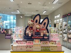 -泡泡玛特POPMART(黄岛新城吾悦店)