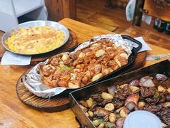 -老东镇啤酒屋海鲜加工·蒸汽海鲜·海鲜烧烤(台东店)