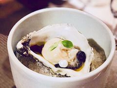 烟熏吉拉多生蚝配珍珠-鱼桥巷·美学川菜