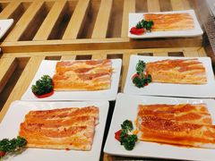 -山焱·炭火自助烤肉(周浦万达店)