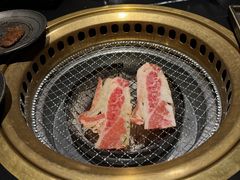 -山川小町·极番烧肉(新地假日广场店)