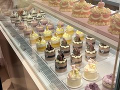 -好利来(上海长宁龙之梦店)
