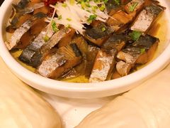 -海派美食·家宴海鲜青岛菜·石锅鲽鱼头(东方城店)